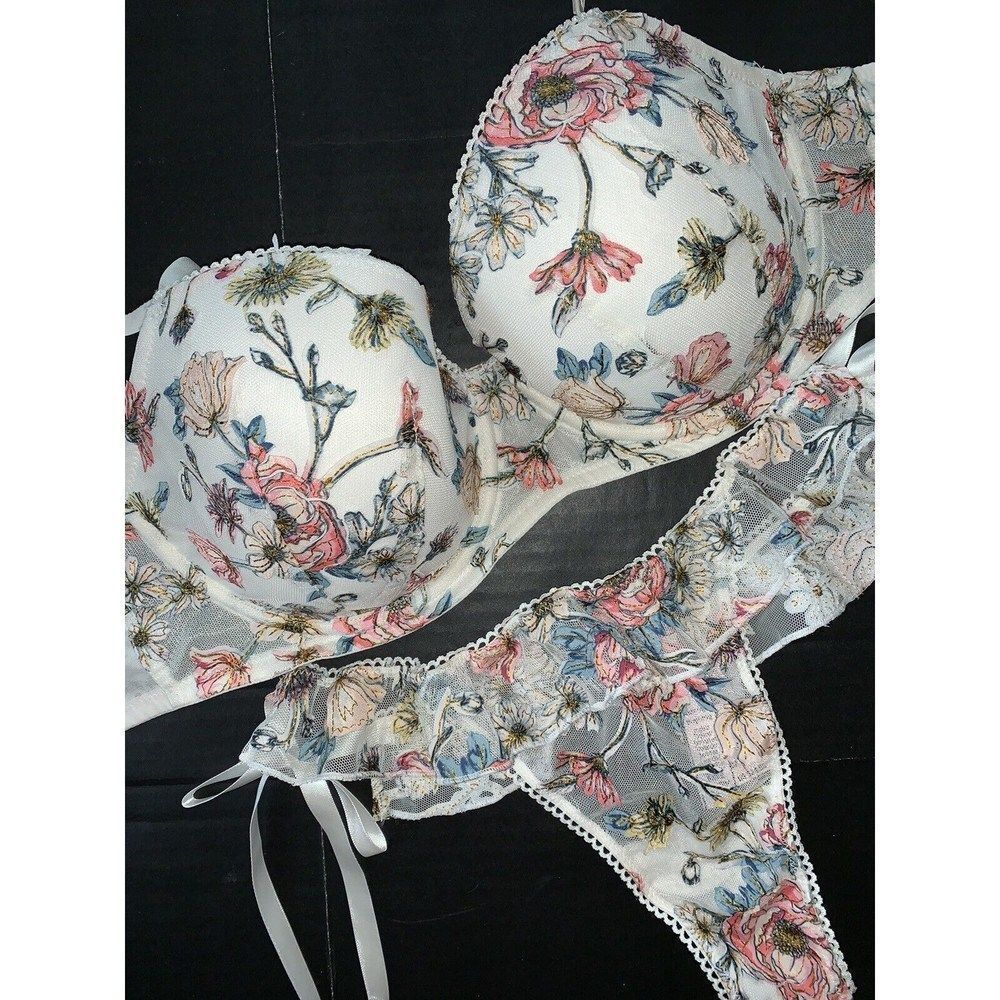 Victoria's Secret 32DDD,34DD,34DDD BRA SET S,M Thong WHITE floral applique poppy